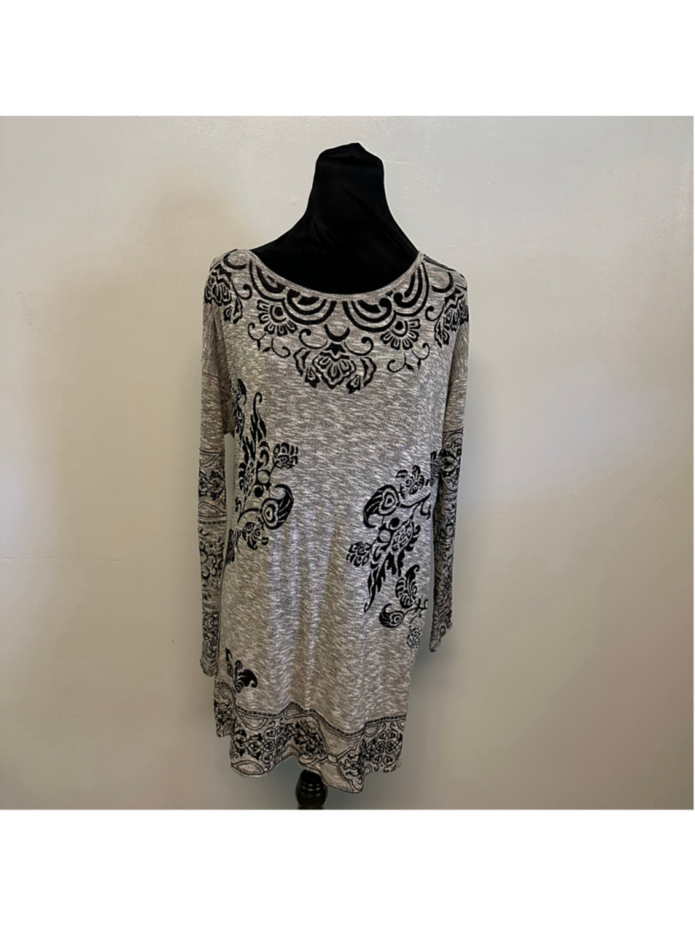 Hale Bob Tunic Top Grey Black Velvet Floral Print Women’s Size Large